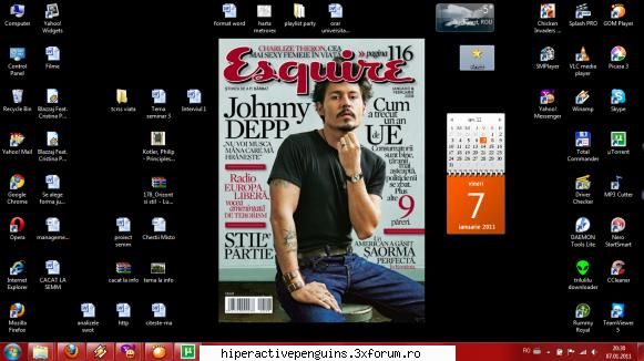 desktop heeei..aia poza oanei desktopul tau >:pma rog, ce-i drept, desktop barbati fatali. vreun