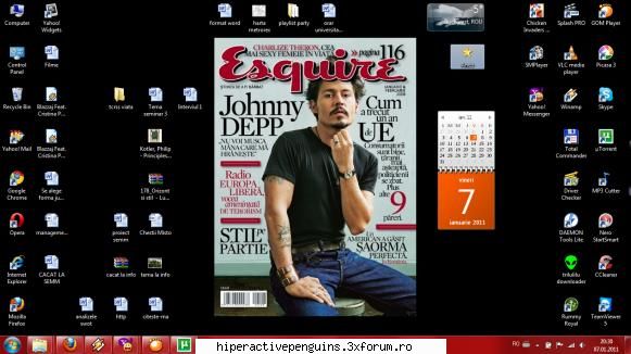 heeei..aia e poza oanei de pe desktopul tau >:p
ma rog, ce-i drept, si eu am desktop cu barbati